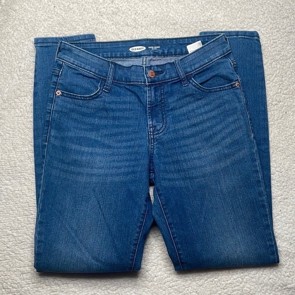 Old Navy Super Skinny Mid Rise Dark wash Size 2 - Picture 3 of 9